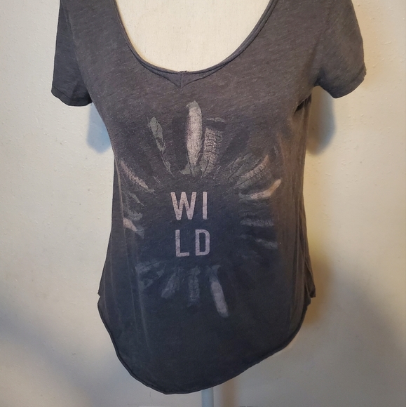 Hollister Gray T-shirt - Picture 2 of 8